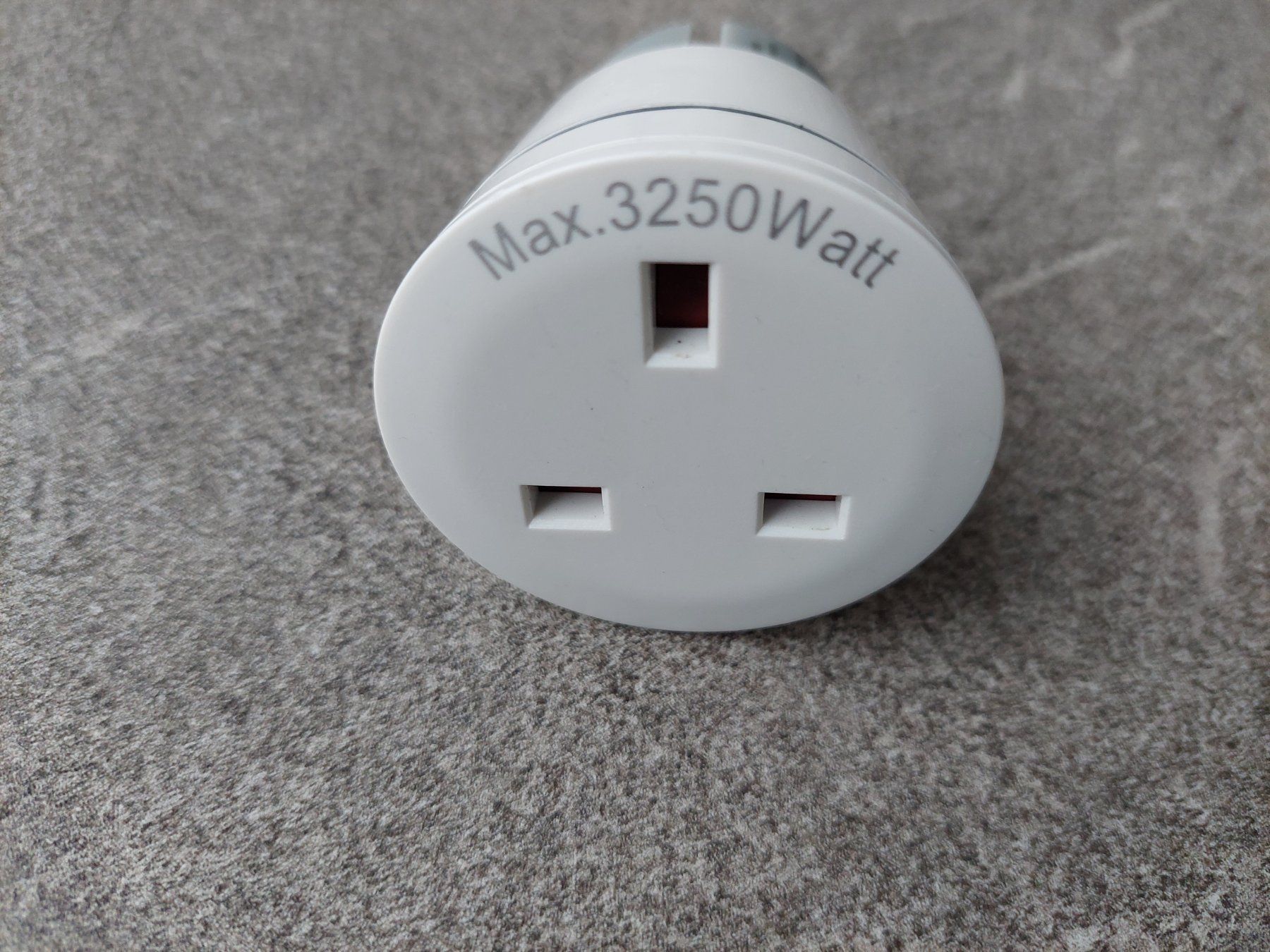 Hama Laufwerke & Adapter: Hama Reisestecker UK – Gebraucht aus Wiesendangen von troawus 2