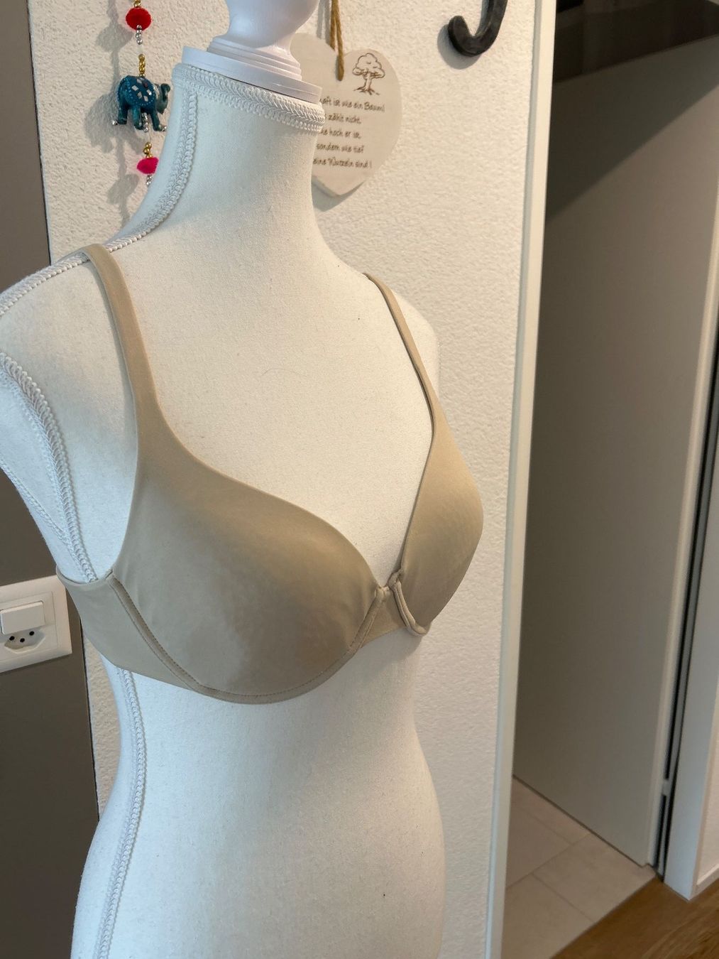 Sonstige Unterwäsche: BH mit Bügel beige von Lovable Gr. 75B – Gebraucht aus Brunnen von Nala2929 1