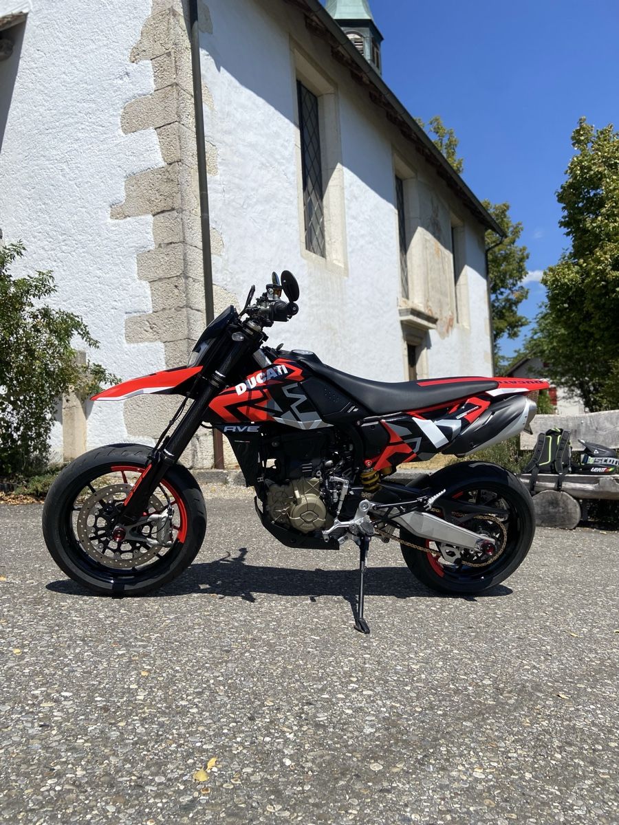 Ducati Strada: Ducati Hypermotard 698 Monobike – Usato da Grenchen venduto da Motorini 6