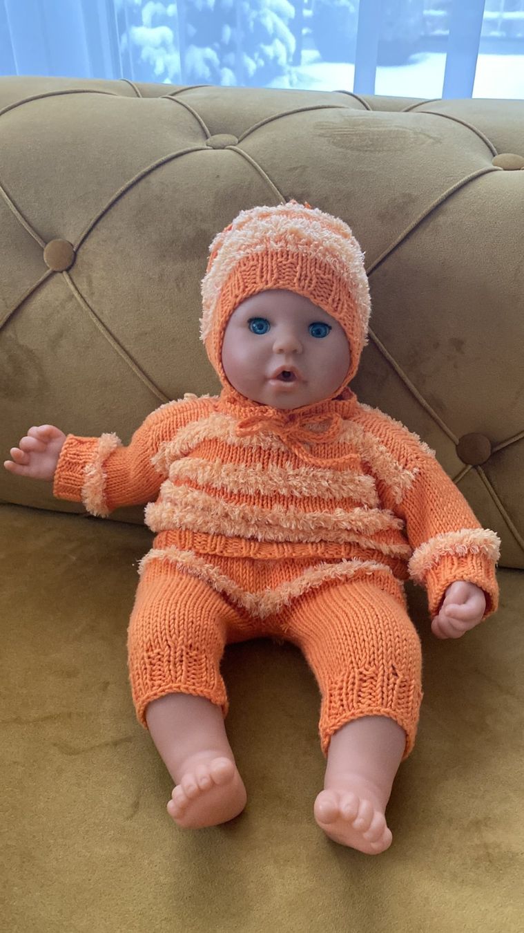 Poupées: gestrickte Puppen Kleider, handarbeit – D'occasion à Dagmersellen par Arcticsnow2017 3