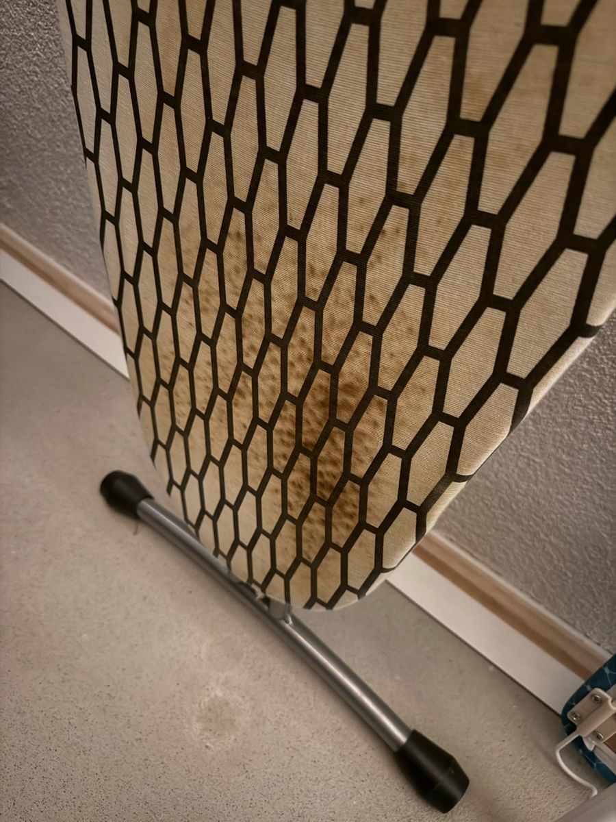 Ikea Assi da stiro: Ironing board – Usato da Wallisellen venduto da rui_jtt7 1