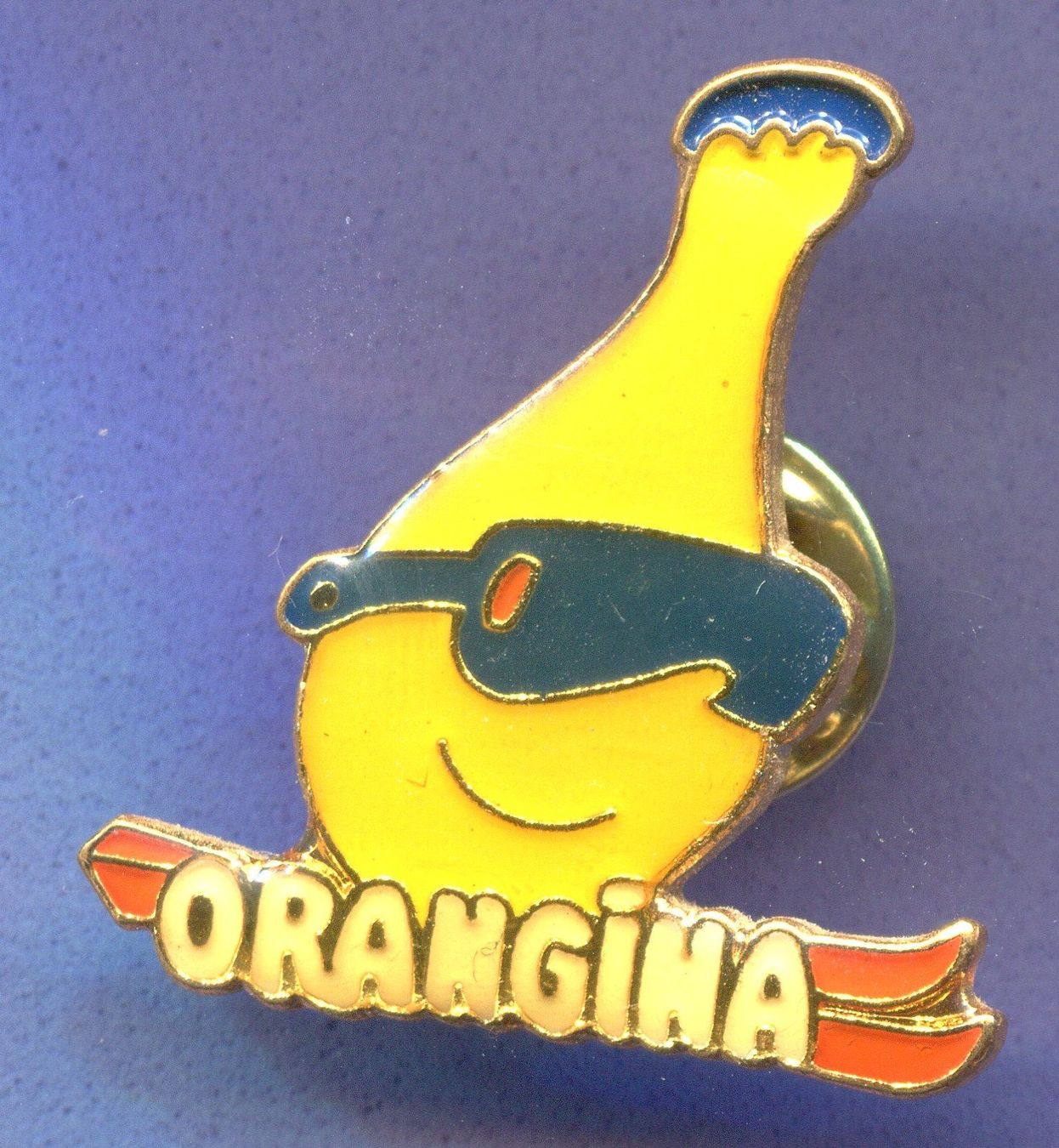 Placchette & Badge: ORANGINA – Usato da Winterthur venduto da Sammleroase