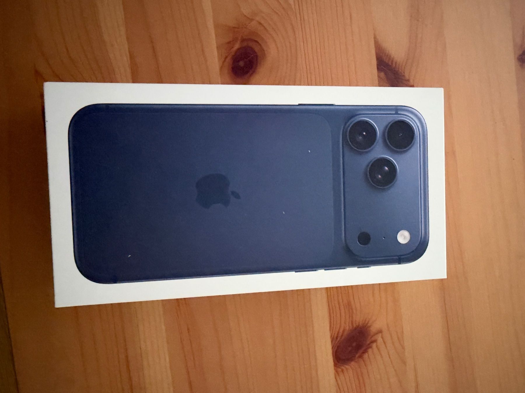 Apple Handys / Smartphones: iPhone 17 Pro Max 512 GB , Deep Blue – Gebraucht aus Wil SG von Aleksandar59 2