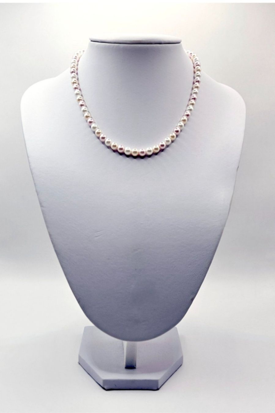 Ketten: Perlenkette Echte Muschelperlen Pastell – Neu und originalverpackt aus Thalwil von Seasons-Schmuck 1