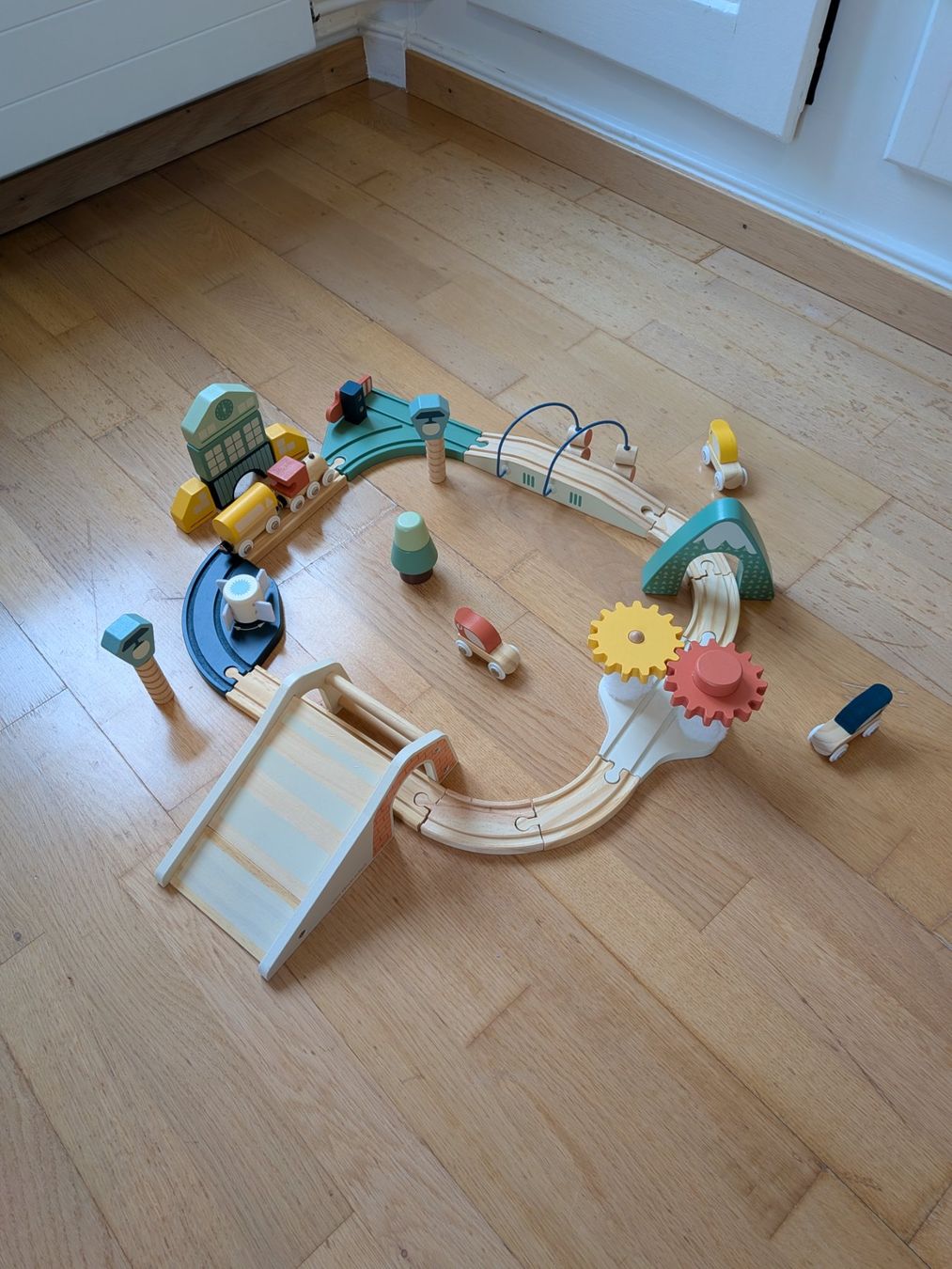 Giocattoli: Holzzug Activity Set Vertbaudet – Usato da Winterthur venduto da mirihe 1