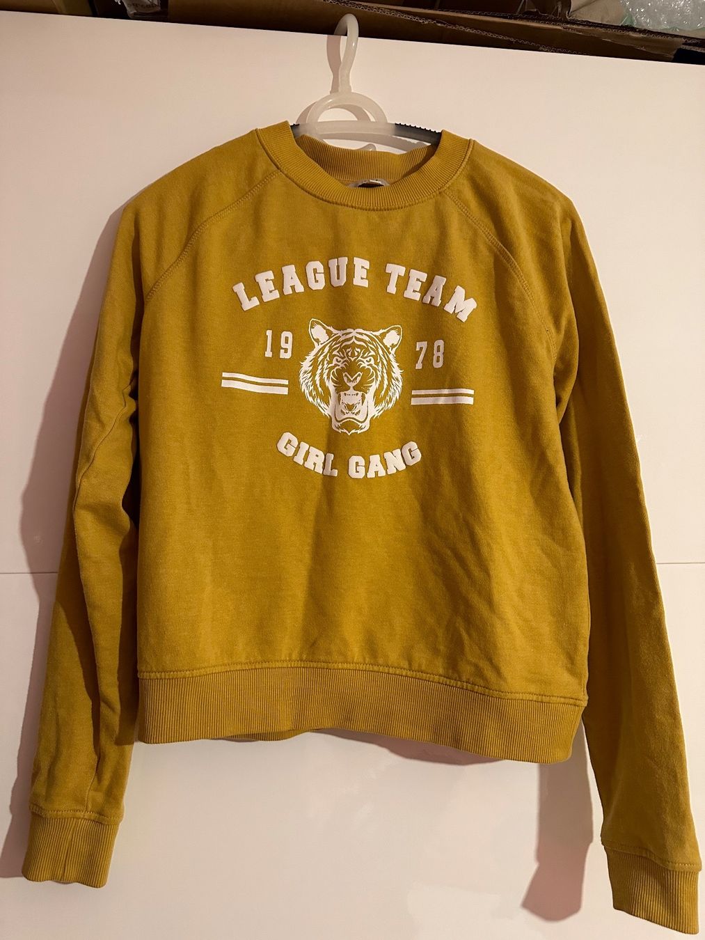 Pulls & Sweat-shirts: Senf Gelber Damen Pullover – D'occasion à Triengen par nes_l8cj
