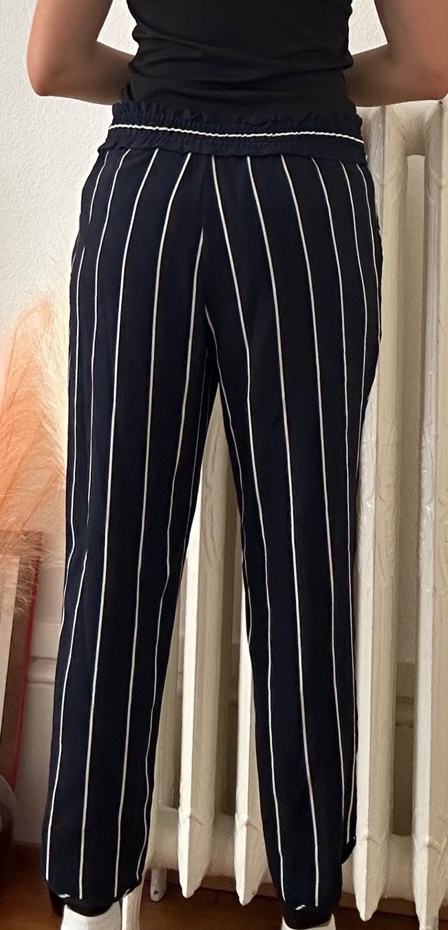 Zara Pantaloni: Pantalon ZARA taille S – Usato da Lausanne venduto da dre_th8k 6