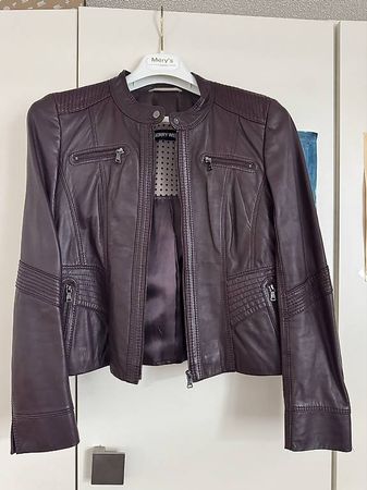 Neuwertige top Lederjacke von Gerry Weber in 34, Aubergine