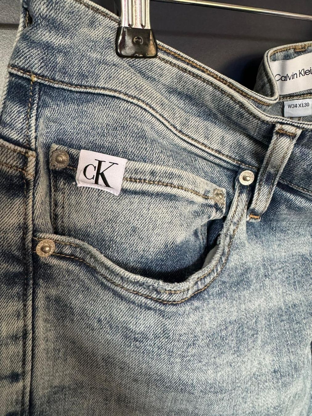 Calvin Klein Jeans: Calvin Klein Jeans – Nuovo (secondo la descrizione) da Lupfig venduto da Pluribus 1