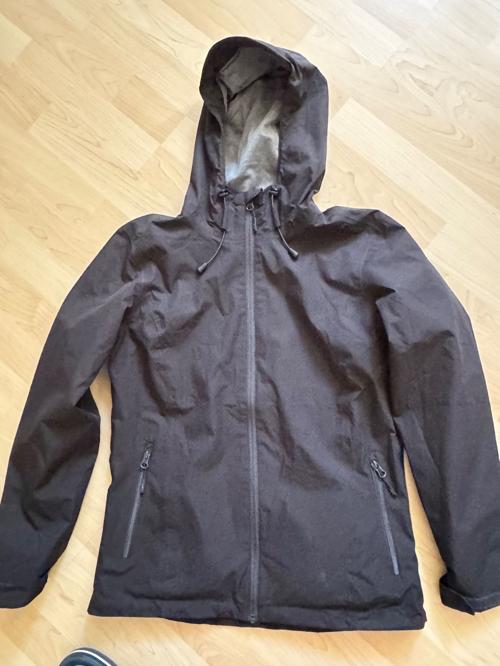 CMP Giacche: Regenjacke CMP schwarz Grösse XS – Usato da Bäriswil BE venduto da salatissimo