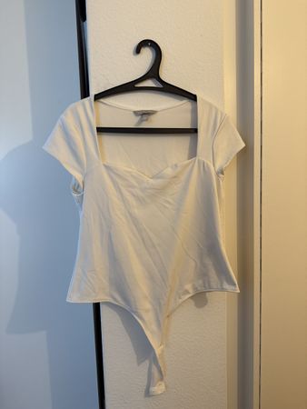 Weisser Sommer Body , Grösse M. H und M