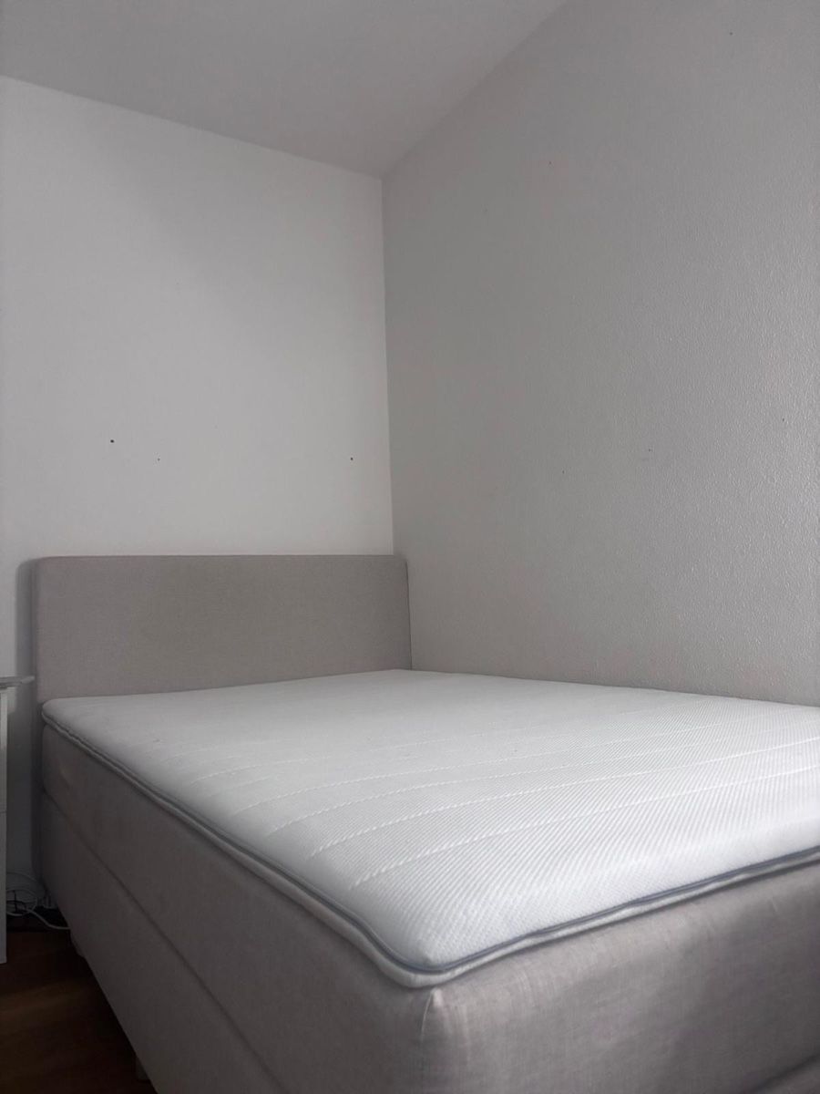 Letti: Jugend-Boxspring Bett grau 140x200 cm mit Kopfteil – Usato da Niederhasli venduto da Jolaos