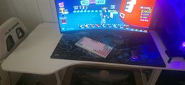 Höhen verstellbare Tisch mit led Band von Philips Hue
