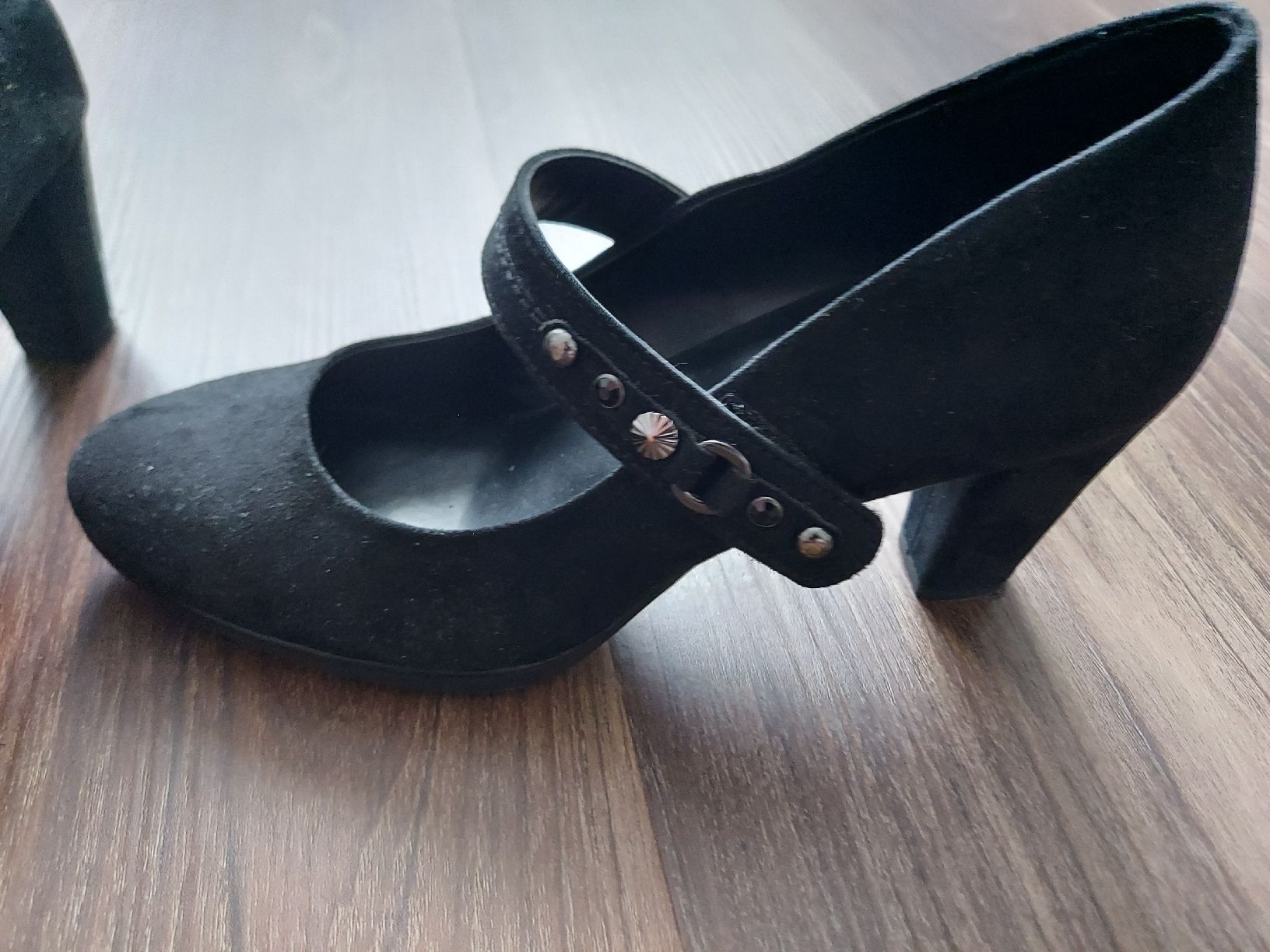 Graceland Damenschuhe: Schwarze Graceland Schuhe, Absatz, Grösse 40 – Gebraucht aus Altishofen von tammy05