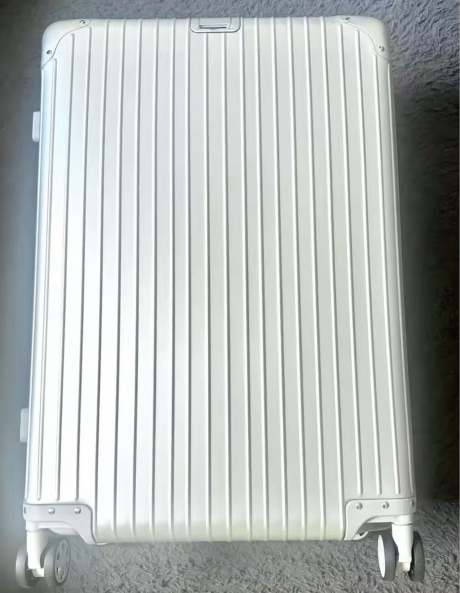 Valigie: Valise en aluminium  – Nuovo e nell'imballaggio originale da Grimisuat venduto da Kud05