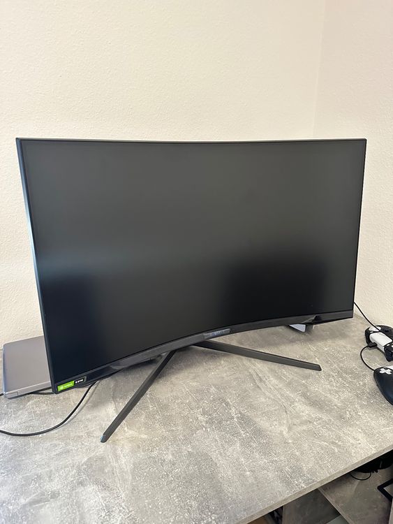 SAMSUNG Odyssey G7 Gaming Monitor 32“ | Kaufen auf Ricardo