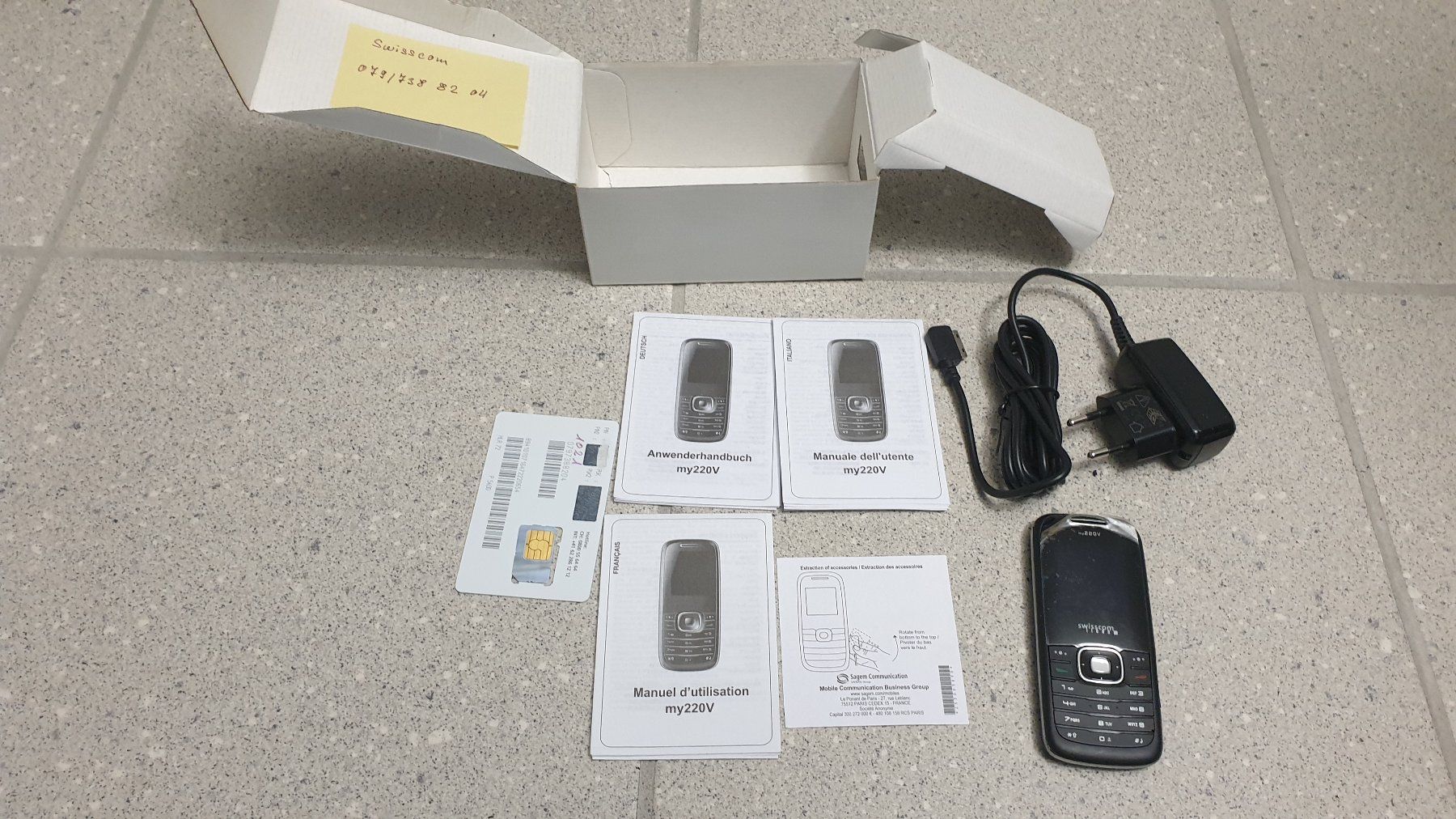 Swisscom Telefoni cellulari / Smartphones: Swisscom Mobiltelefon my220V – Usato da Stäfa venduto da Supertramp73