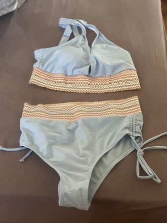 Bikini Hellblau