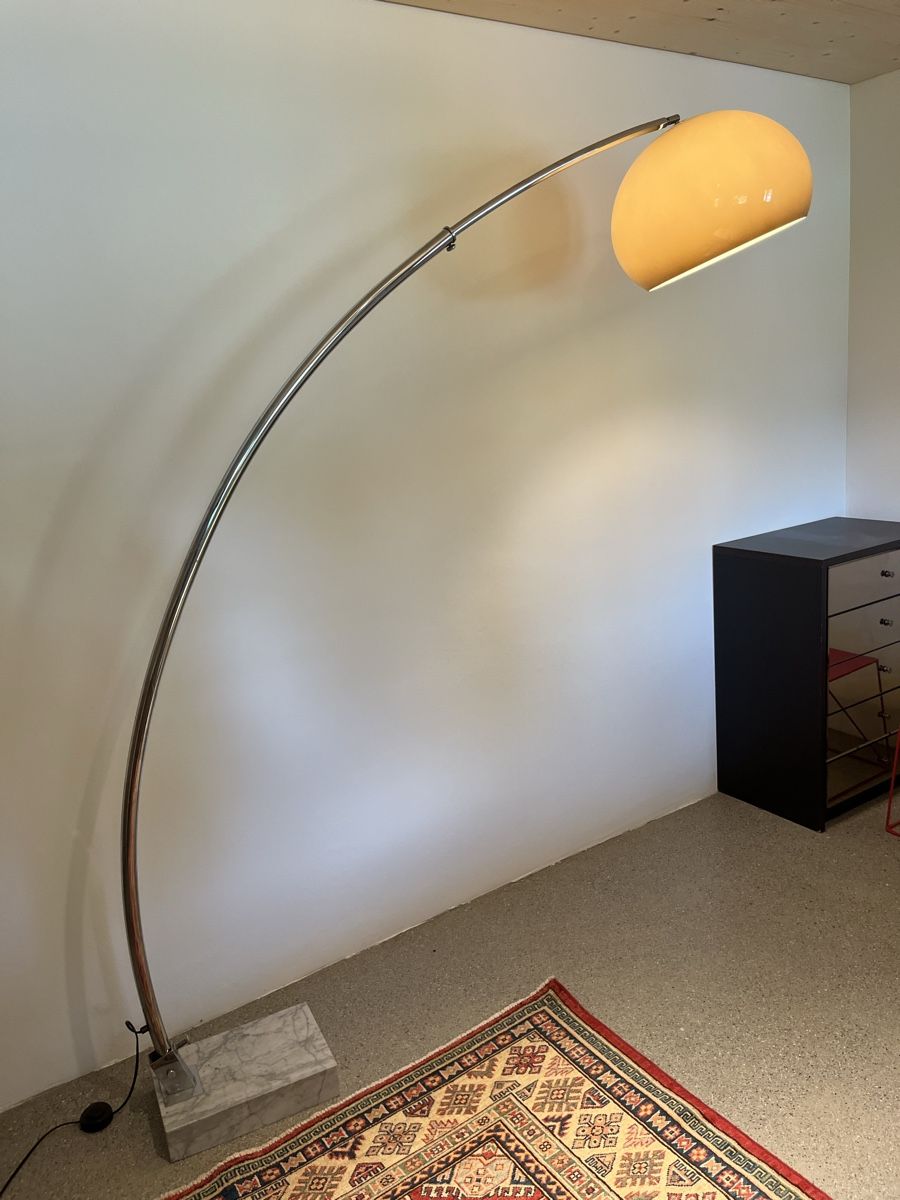 Lampes: Bogenlampe vintage – D'occasion à Zweisimmen par shrigster