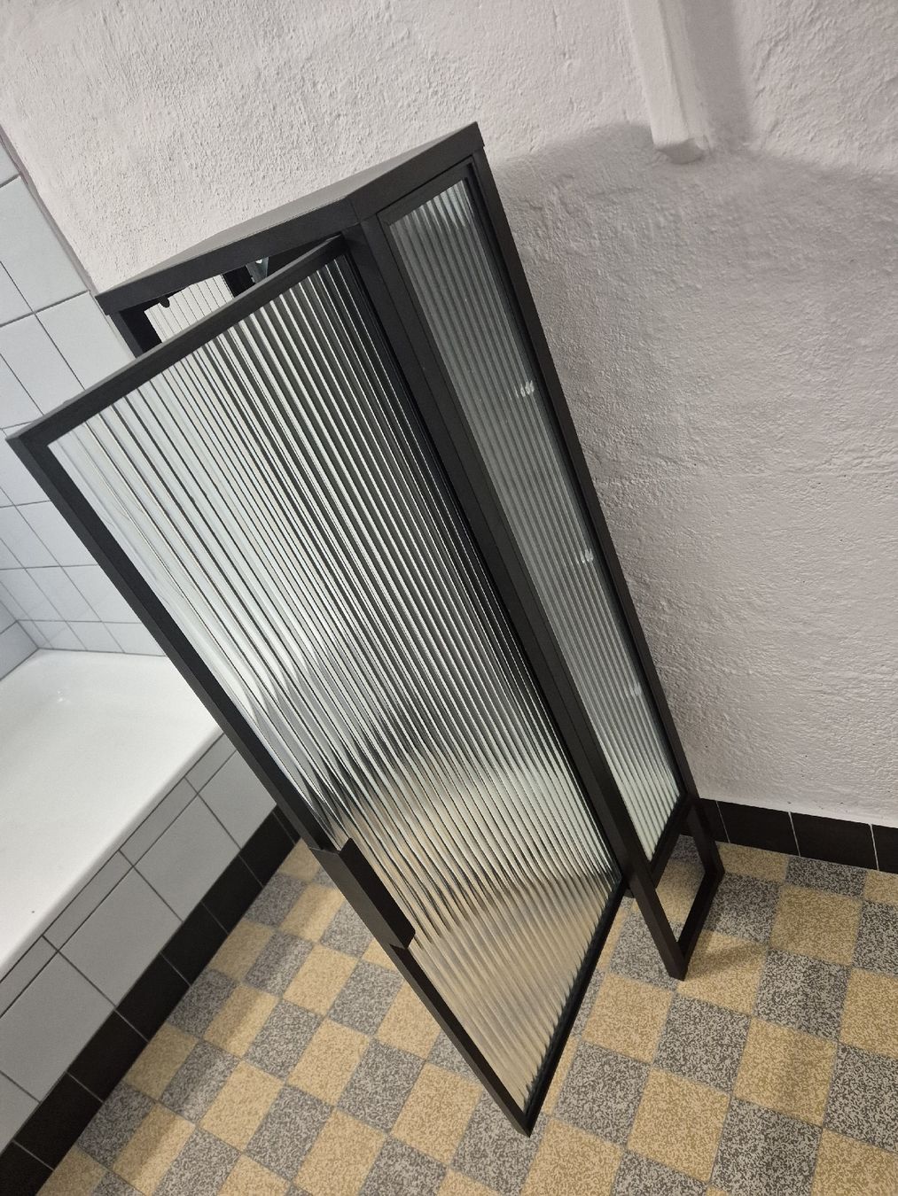 Armadi: Wandschrank Mossjön – Usato da Thun venduto da Kissthis 3