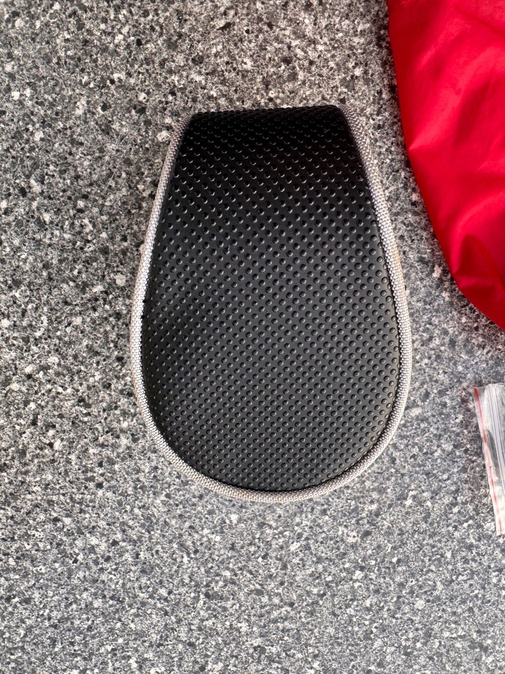 Taschen: Abus Velotasche , schwarz mit Cover – Gebraucht aus Lausanne von Sittingredbull 1