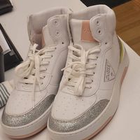 Guess Schuhe