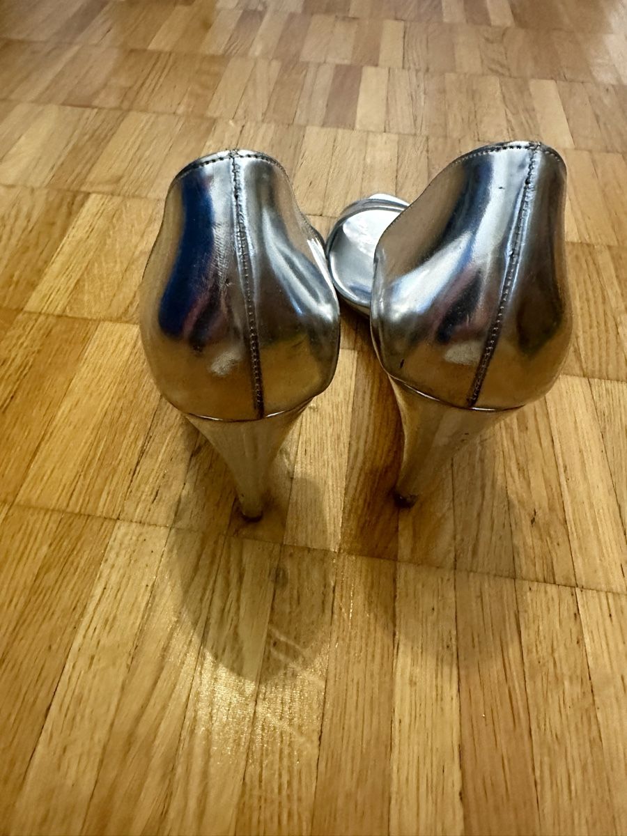 Scarpe da donna: Silver Gallery High Heels Size 40 – Usato da Sorengo venduto da dis_tfq6 1
