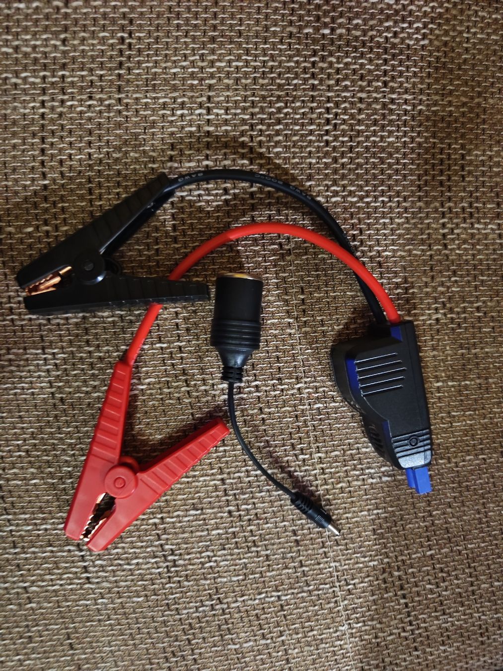 Autres accessoires p. véhicule: Démarreur de voiture 20000A 12V avec accessoires – Neuf (Voir description) à Le Séchey par camg202 4