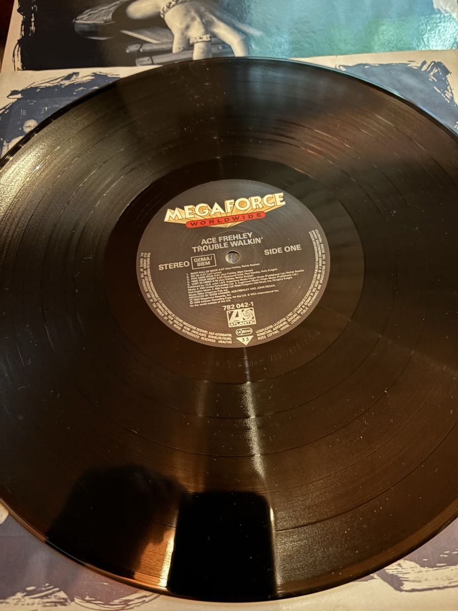 Dischi in vinile: VINYL ace frehley TROUBLE WALKIN – Usato da Herzogenbuchsee venduto da warrior77 5