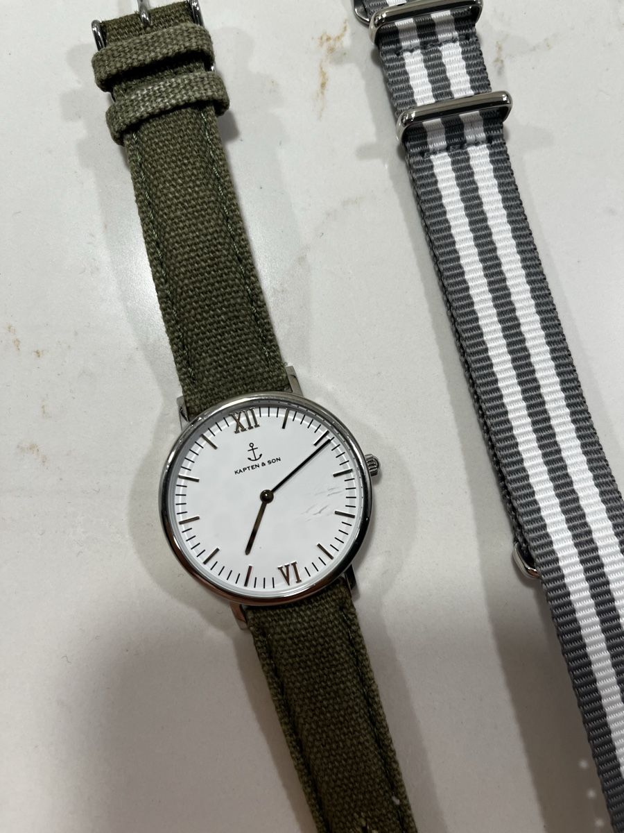 Kapten & Son Orologi: Kapter&son Uhr mit Ersatzband – Usato da Hinwil venduto da dire07 2