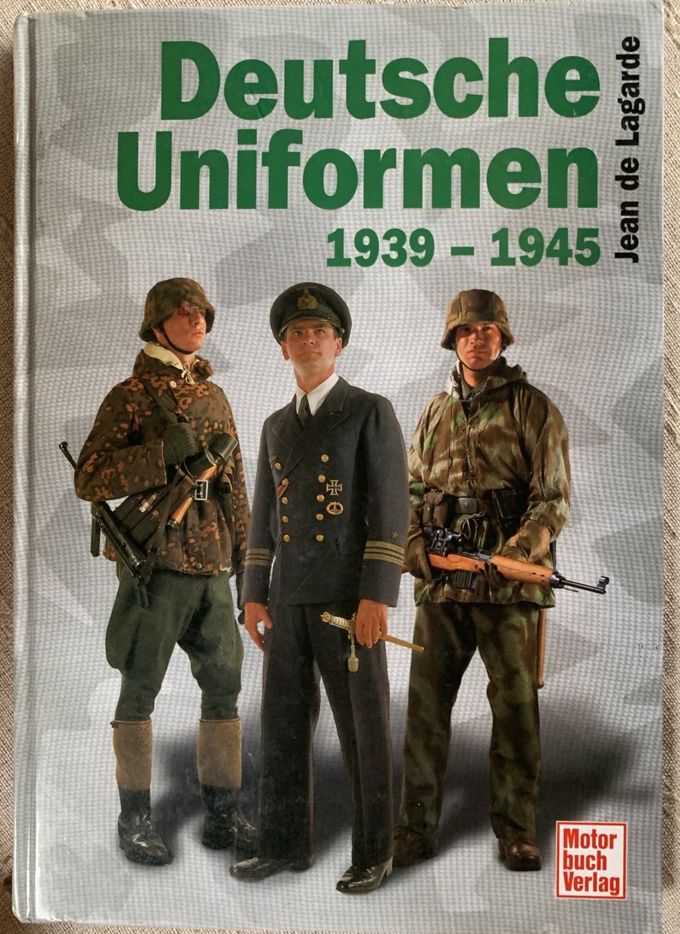 Libri: Deutsche Uniformen 1939-1945 – Usato da Volketswil venduto da zwitsch33