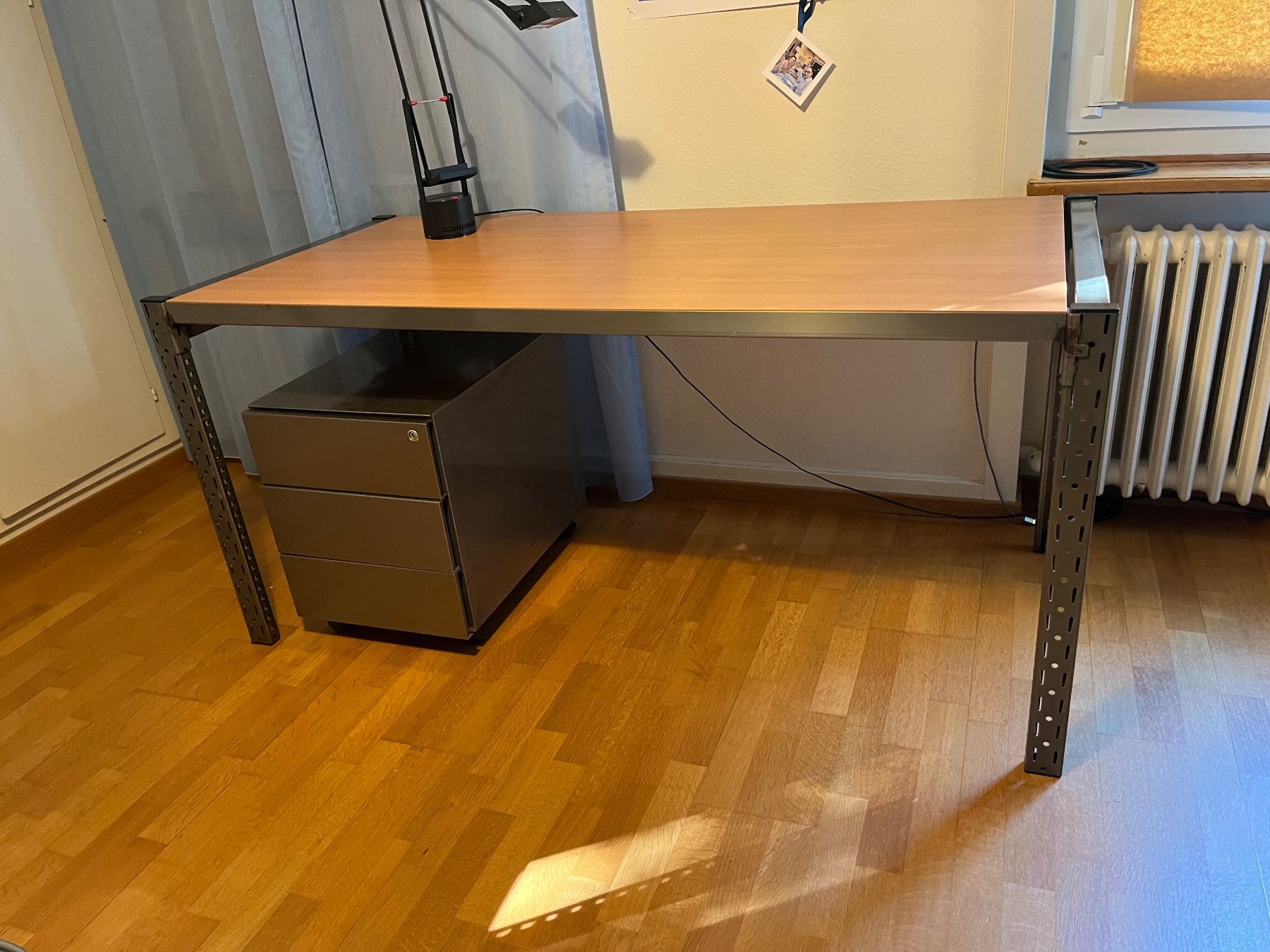 Schreibtische: Pult/Schreibtisch – Gebraucht aus Zollikon von luc_mxx8 1