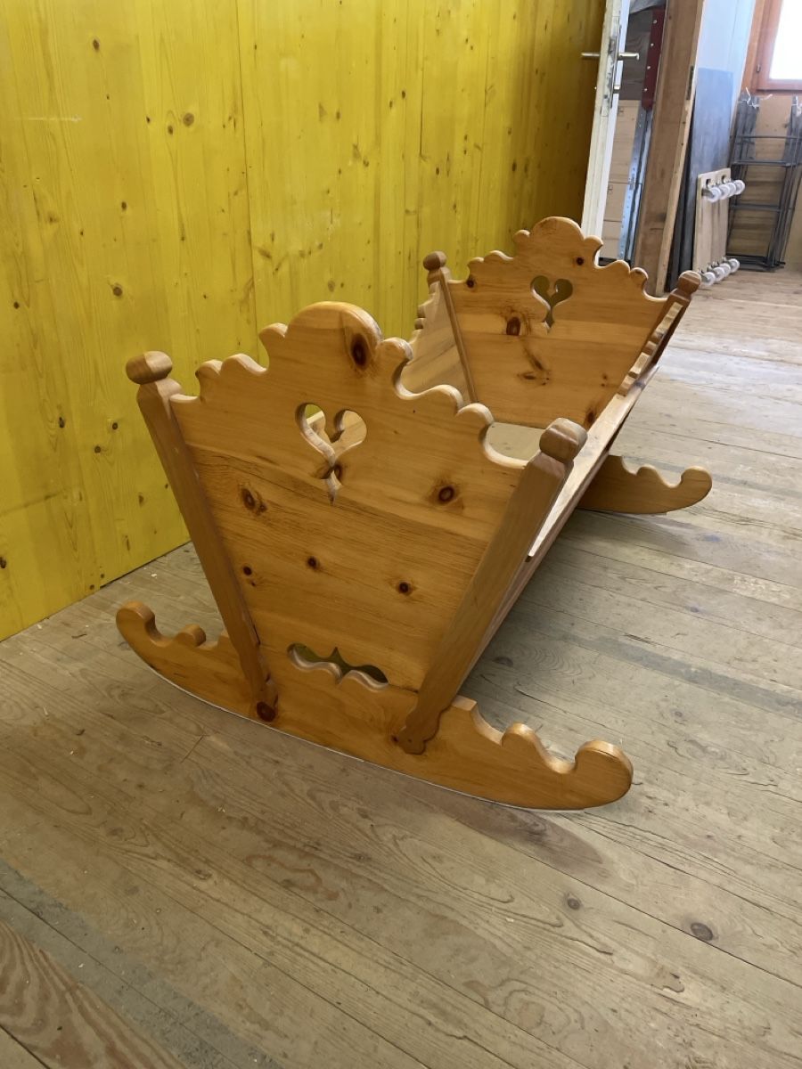 Holzartikel: Wiege Arve – Gebraucht aus Almens von bsundrix 2