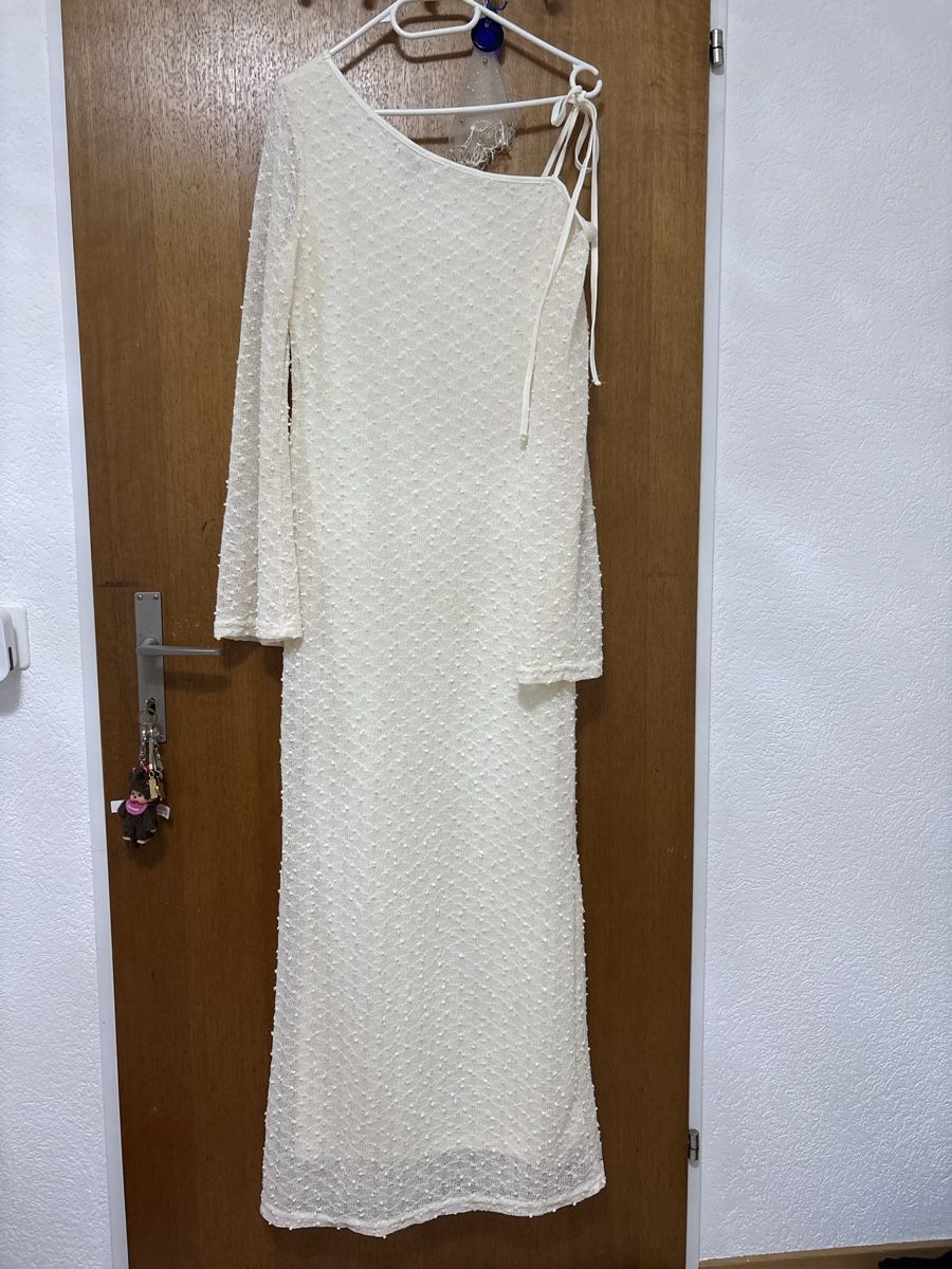Vestiti: Kleid Langarm creme Muster Grösse L – Usato da Würenlos venduto da dje_y9tb