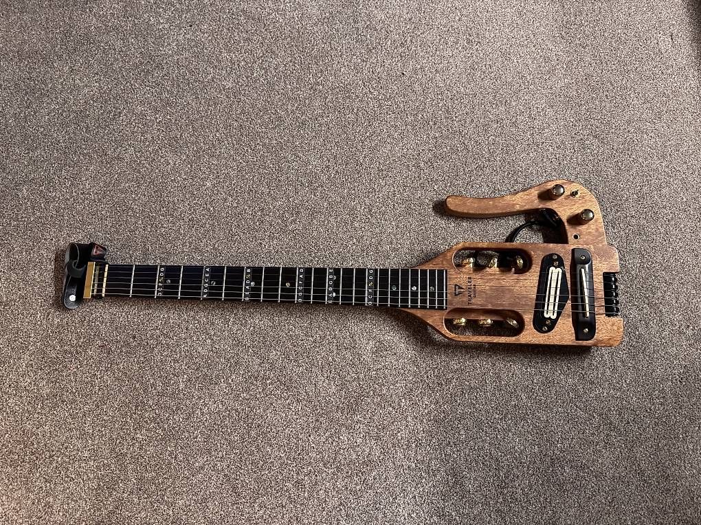 Strumenti musicali: Traveler Guitar Pro Series  – Usato da Weesen venduto da elp_zyf5
