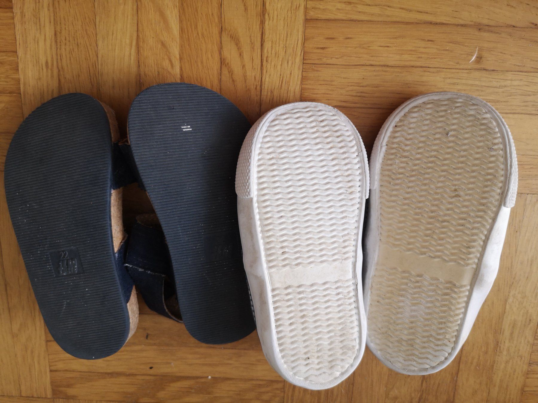 Schuhe für Jungen: Schuhe / Chaussures 22 – Gebraucht aus Onex von Genevois85 1