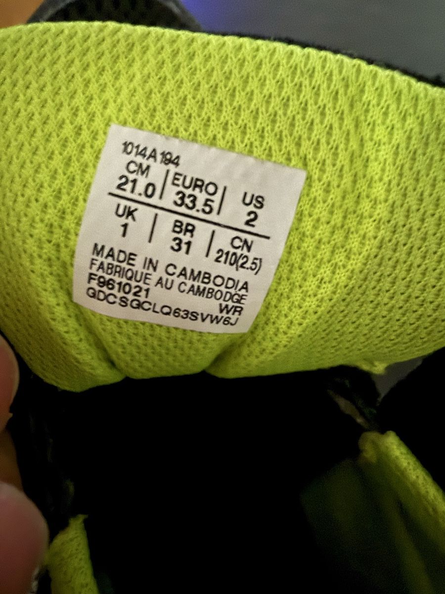 Schuhe für Jungen: Asics Turnschuhe  – Gebraucht aus Rothrist von Lon28 4