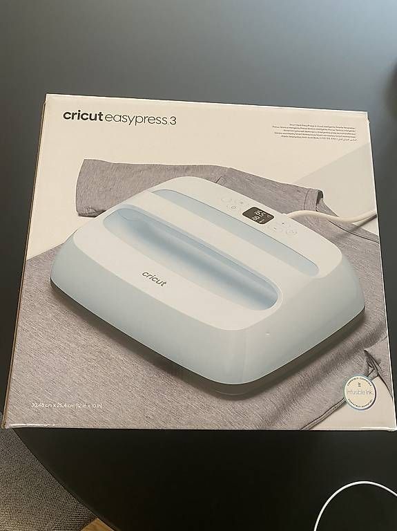 Tutte le macchine: Cricut easypress 3 Transferpresse  – Usato da Appenzell venduto da candy_