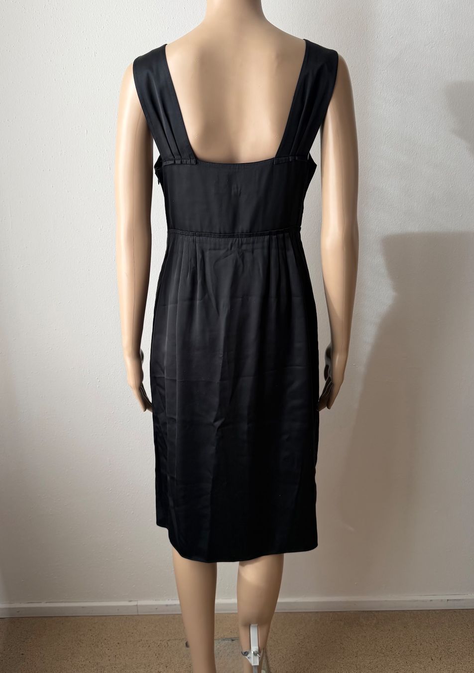 Vestiti: BURBERRY Kleid 🖤 – Usato da Zürich venduto da ClosetQueen 4