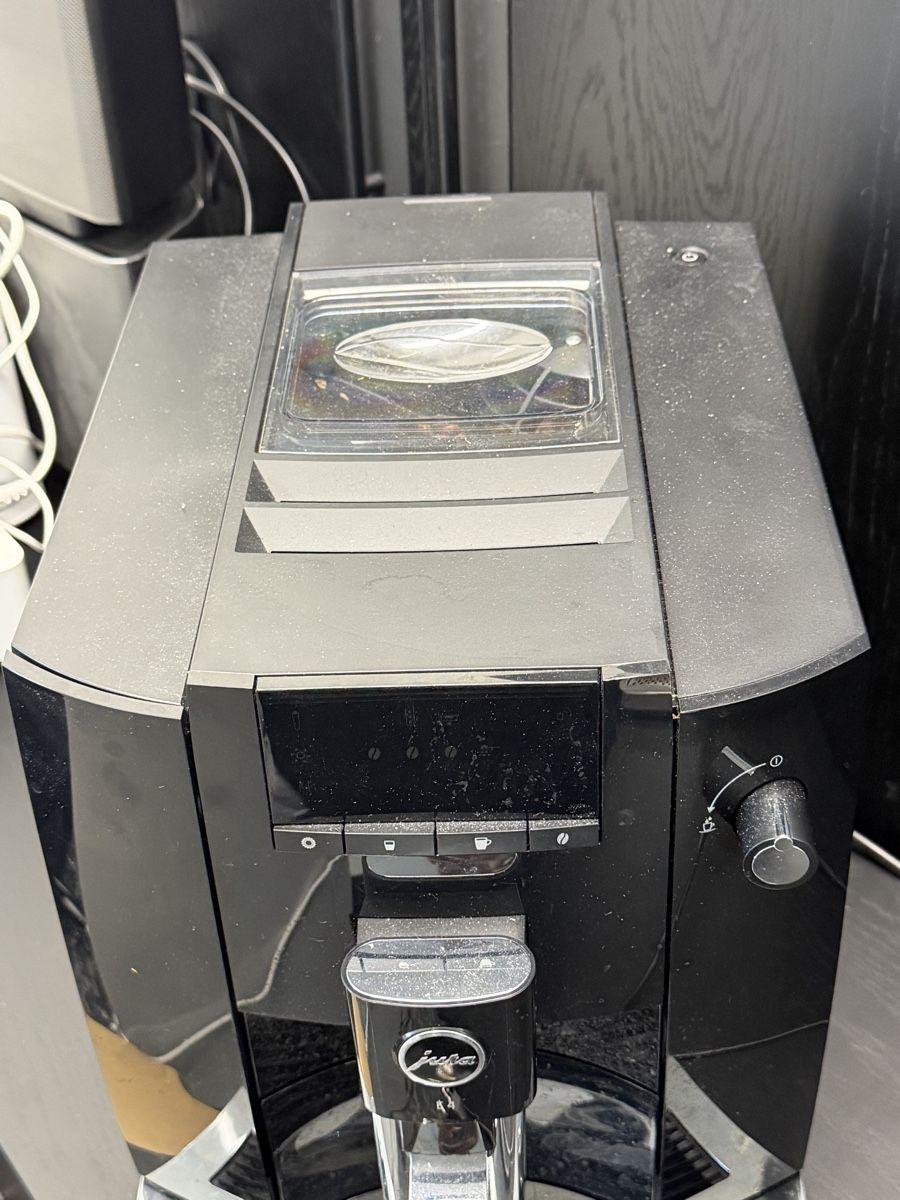 Jura Macchine per caffè & Macchine per espresso: Jura Kaffeemaschine – Usato da Kollbrunn venduto da Jani2015 3