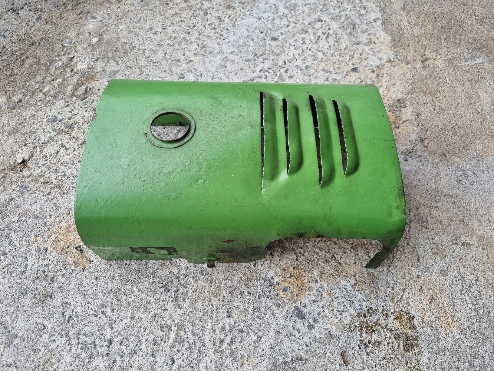 Trattori: Rapid Spezial Motorabdeckung – Usato da Giswil venduto da Xloopx 3