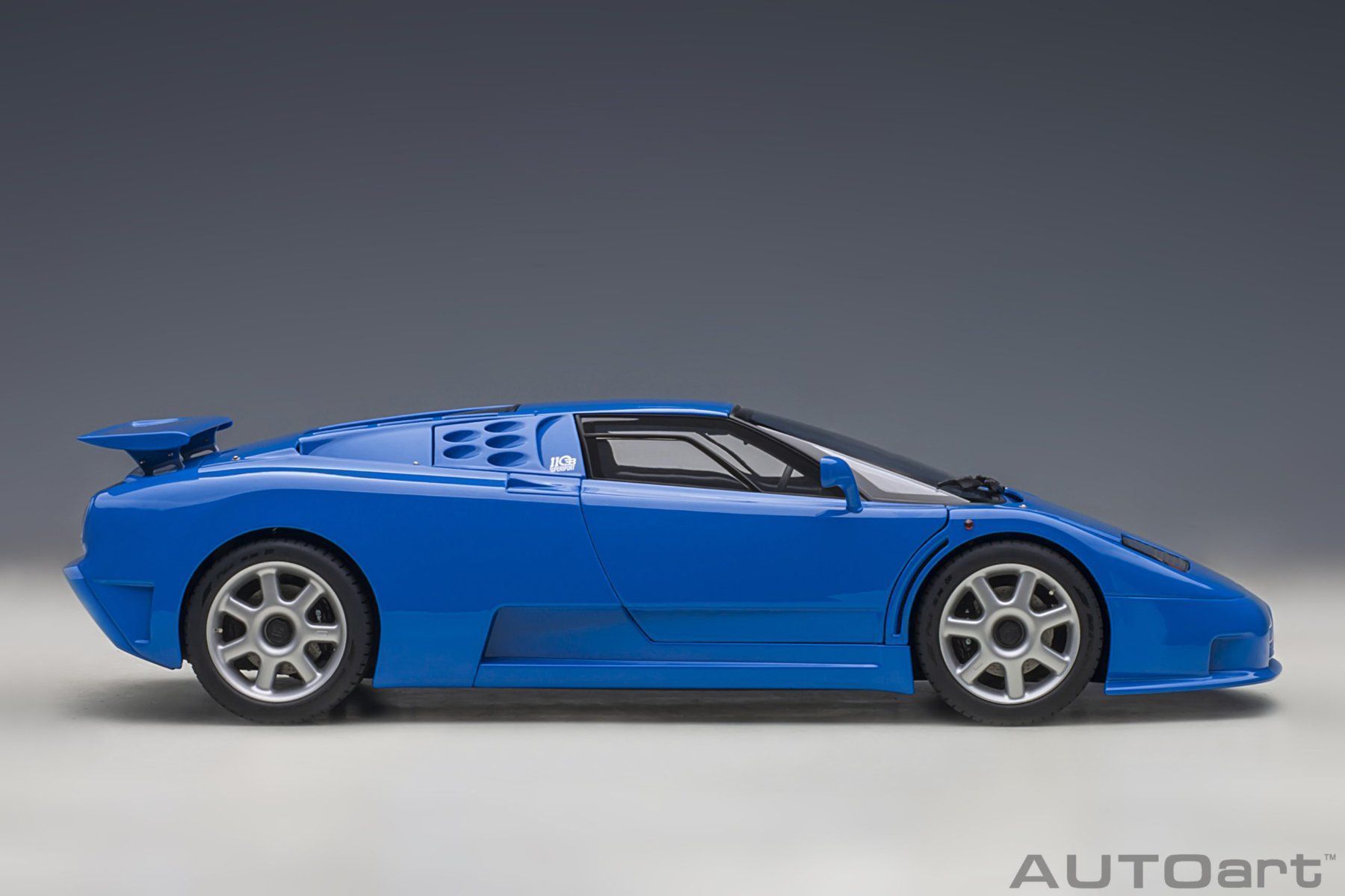 Autoart Modellini d'auto: 1:18 Bugatti EB110 SS 1994, blue AUTOart 70917 – Nuovo e nell'imballaggio originale da Rothenburg venduto da artandcars 4