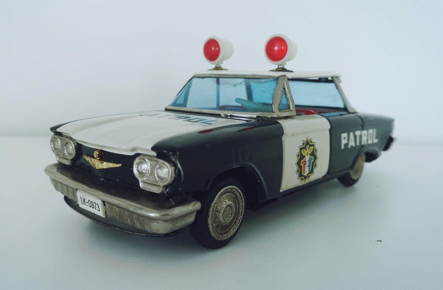Modellini d'auto: altes Blechauto (1:18) – Usato da Niederbipp venduto da kevintifu20