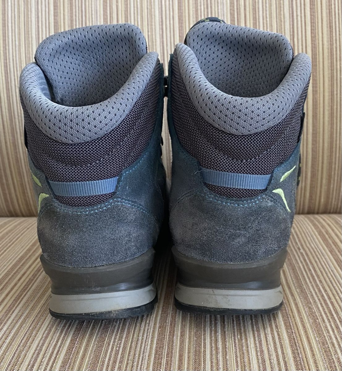 Lowa Scarpe da uomo: Trekking-/Wanderschuhe Lowa Gore-Tex, Gr. 39 – Usato da Jona venduto da Flamingoo 3