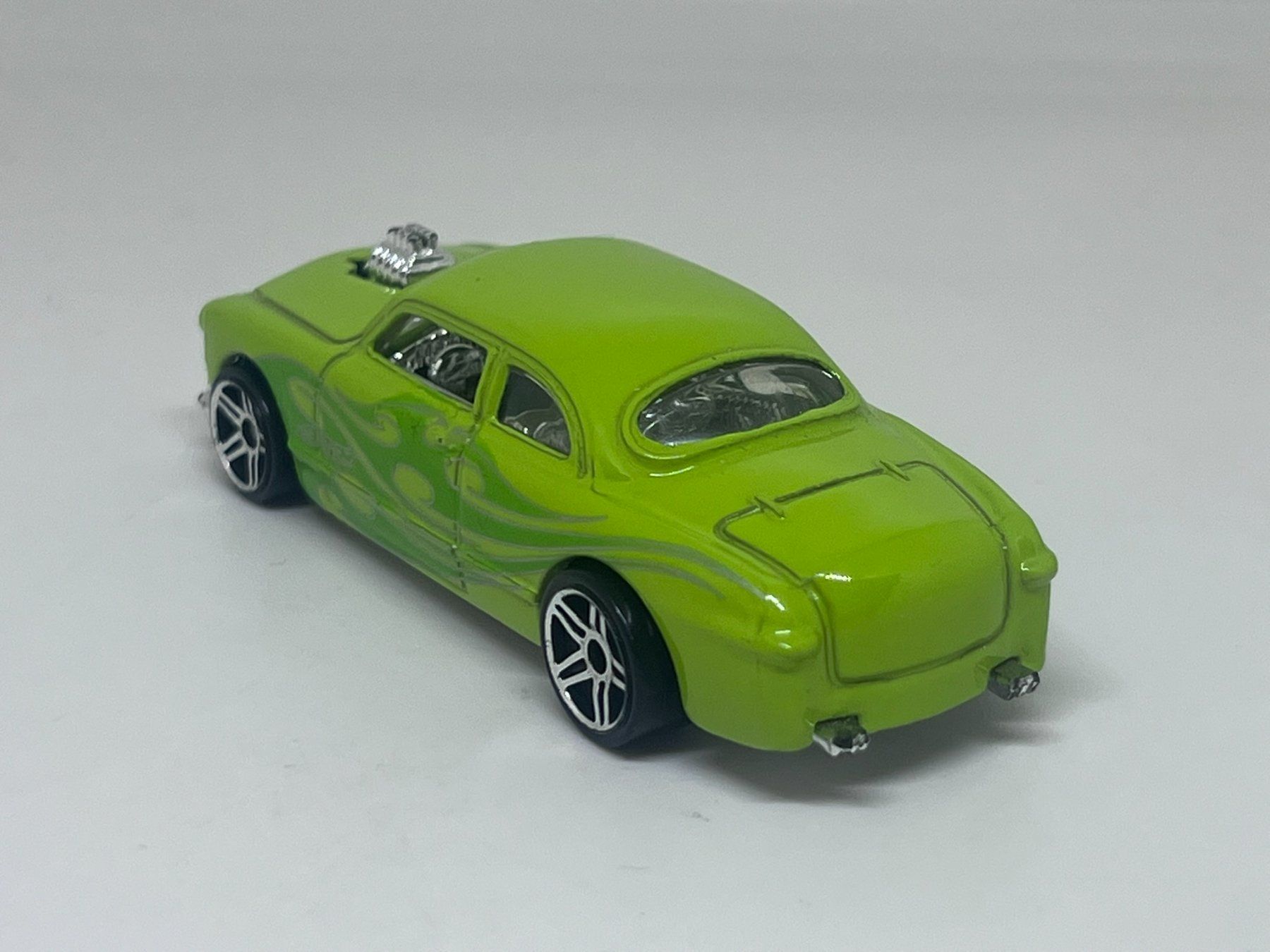 Hot Wheels Modellini d'auto: Hot Wheels Shoe Box #172 – Usato da Wildegg venduto da LaaBoutique 2