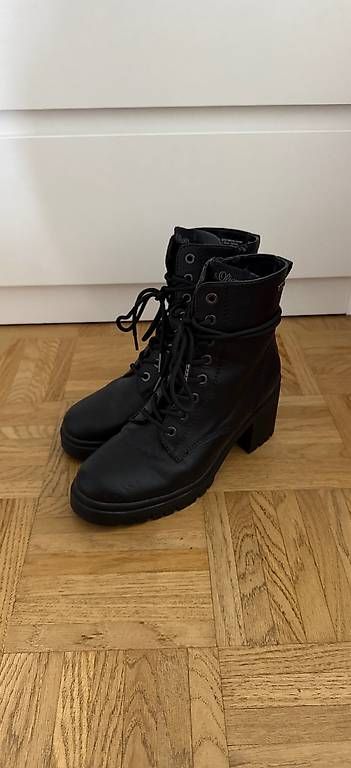 Scarpe da donna: s.Oliver Schnürboots schwarz Gr. 38 – Usato da Arlesheim venduto da schoop.