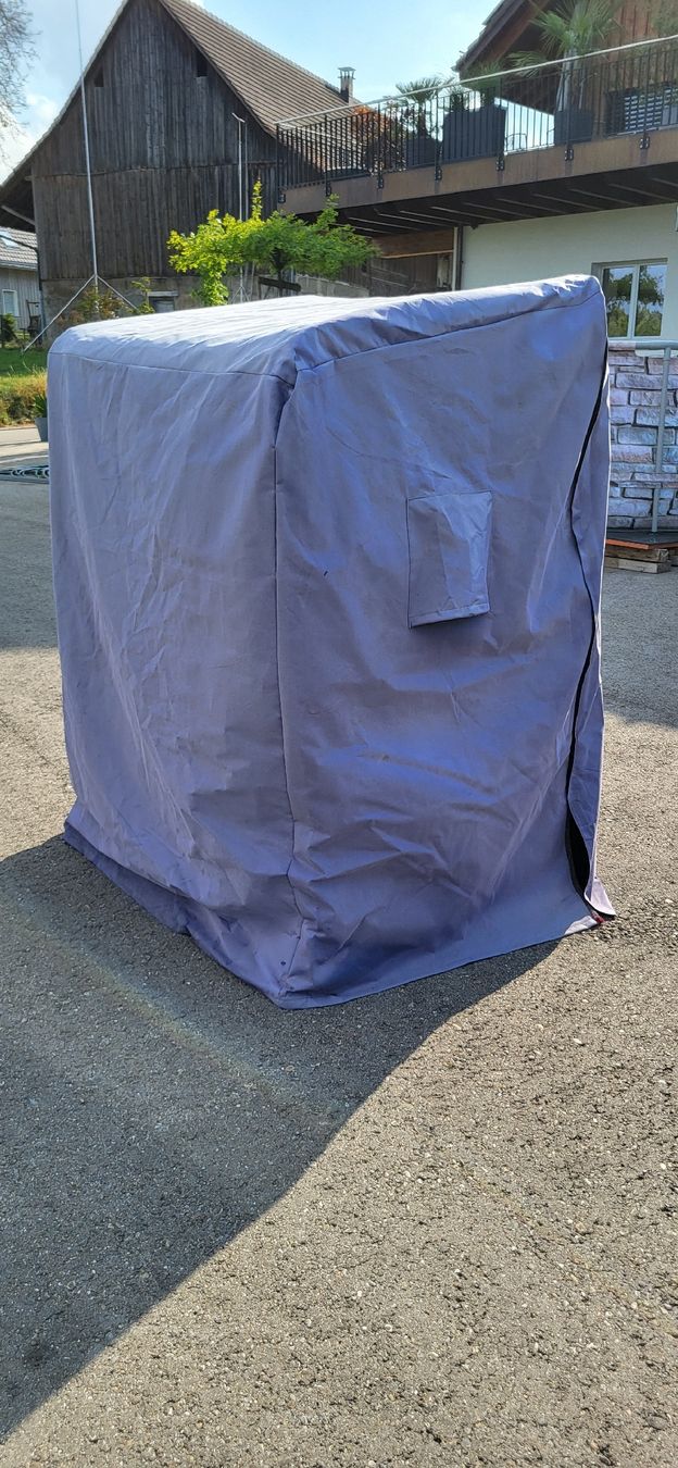Gonser Liegen & Liegestühle: Strandkorb 2-Sitzer rot/weiss – Gebraucht aus Schönholzerswilen von nzaussi 6
