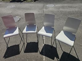 4 Stk. Designer Stühle, weiss, Metallgestell