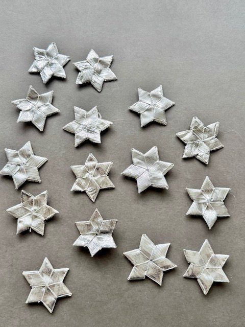 Kit bricolage: 15 SILBERFARBIGE STERNE - NEU – Nuovo (secondo la descrizione) da Honau venduto da Ritika