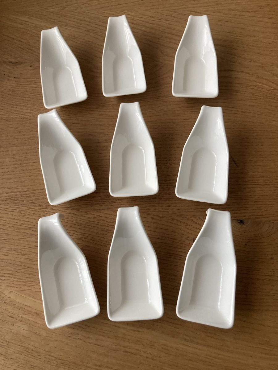 Set di piatti: 9 günstige Apéroschälchen – Usato da Geroldswil venduto da schatz1962